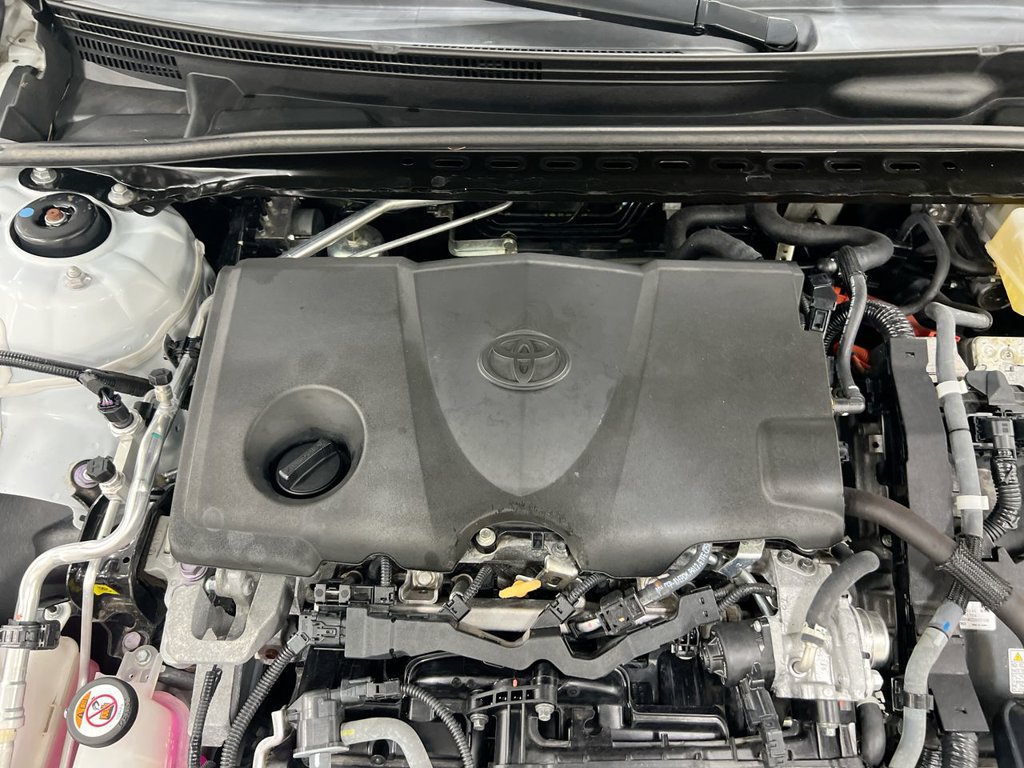 Used 2022 Toyota Camry SE w/ Cold Weather Package FWD image 24