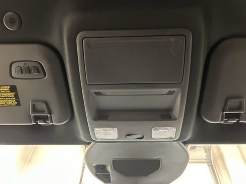 Used 2024 Ford Escape ST-Line Elite w/ Premium Technology Package image 3