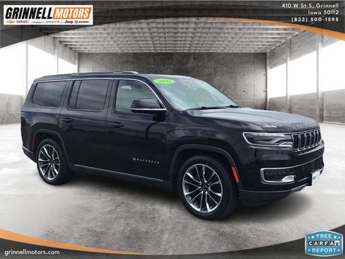 Used 2022 Jeep Wagoneer Series III w/ Premium Group I AWD/4WD image 3