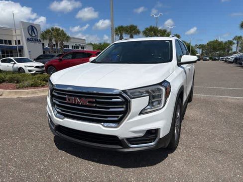 Used 2023 GMC Terrain SLT FWD image 3