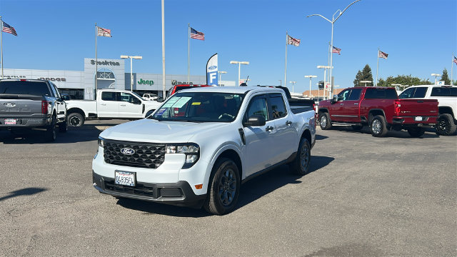 Used 2025 Ford Maverick XLT w/ 4K Tow Package AWD/4WD image 8