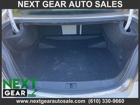 Used 2010 Buick LaCrosse CXL image 5