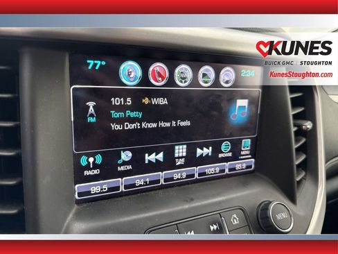 Used 2017 GMC Acadia SLT image 28