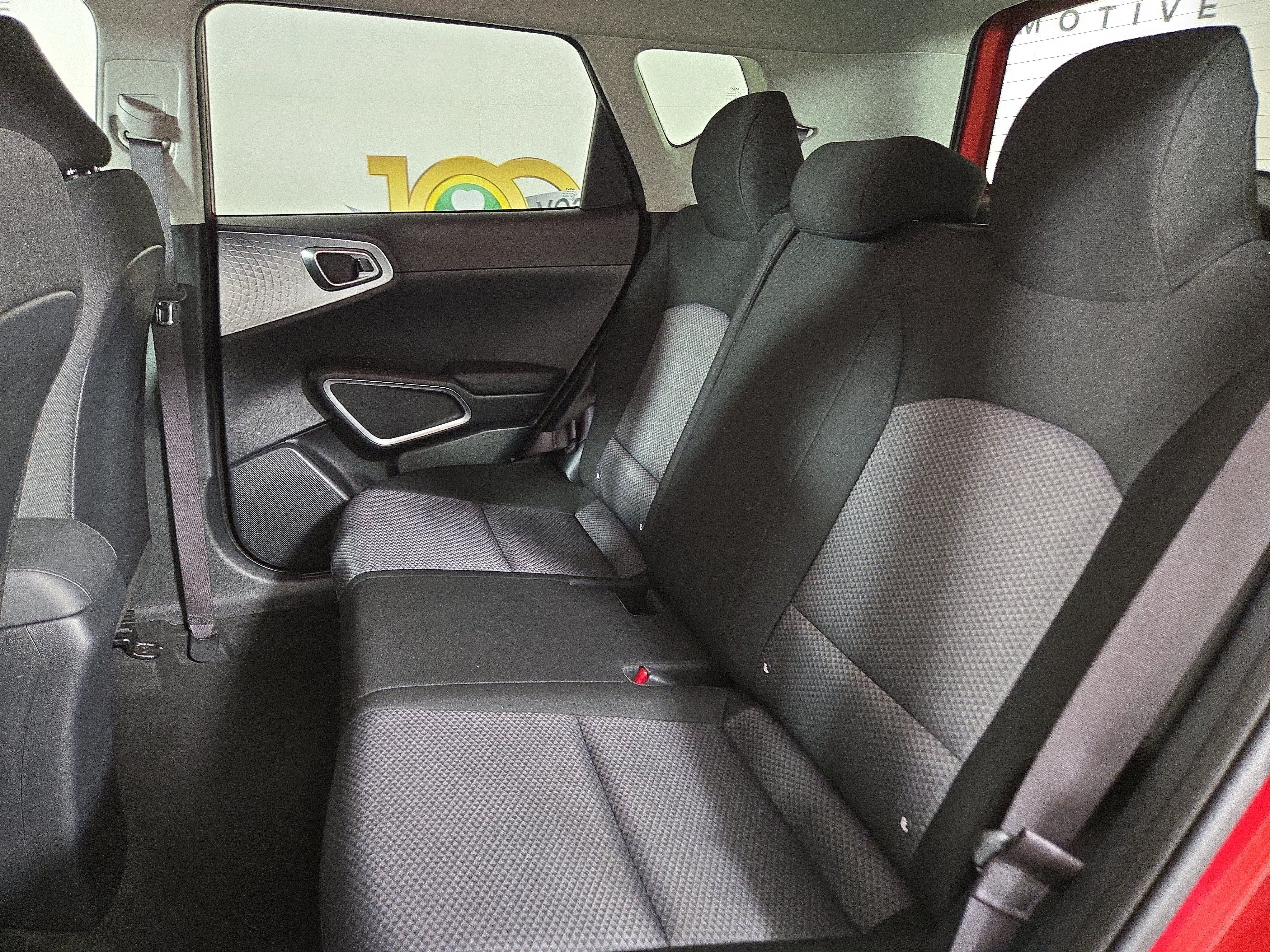Used 2024 Kia Soul LX w/ Option Group 015 FWD image 13