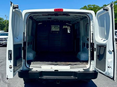 Used 2018 Nissan NV 2500 S RWD image 9