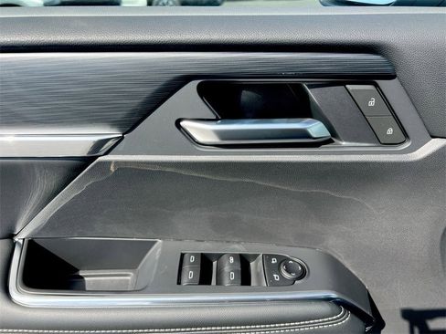 New 2025 GMC Acadia Elevation image 20