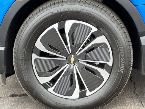 New 2025 Chevrolet Blazer EV LT image 25