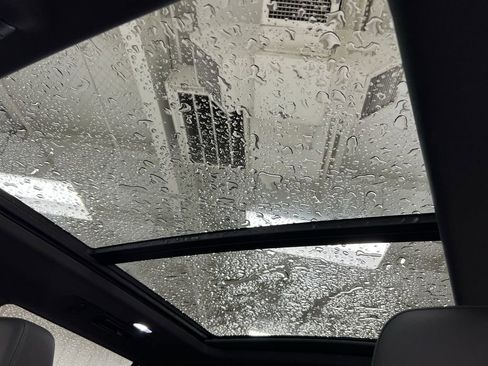 Used 2022 Chevrolet Tahoe Z71 image 19