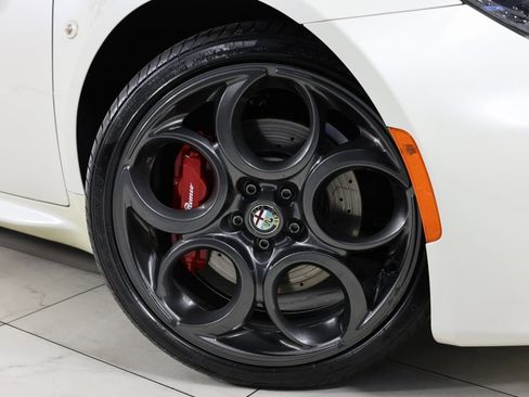 Used 2015 Alfa Romeo 4C Coupe w/ Leather Interior Group image 10