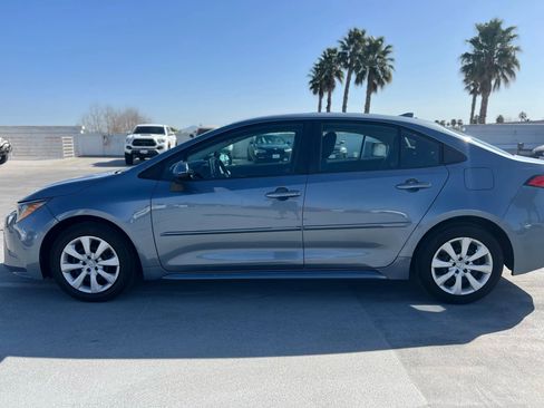 Used 2021 Toyota Corolla LE w/ Carpet Mat Package (TMS) image 5