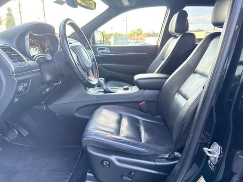 Used 2021 Jeep Grand Cherokee Limited AWD/4WD image 9