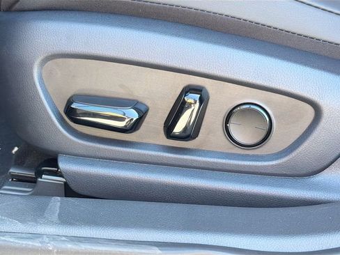 New 2025 Lexus ES 350 w/ Premium Package image 24