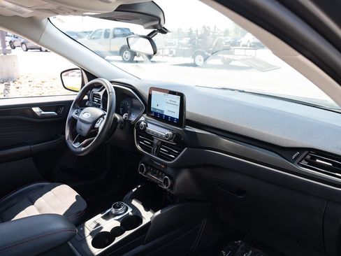 Used 2022 Ford Escape SEL w/ SEL Stealth AWD Package image 22