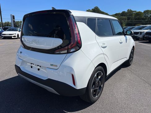 Used 2023 Kia Soul EX FWD image 8