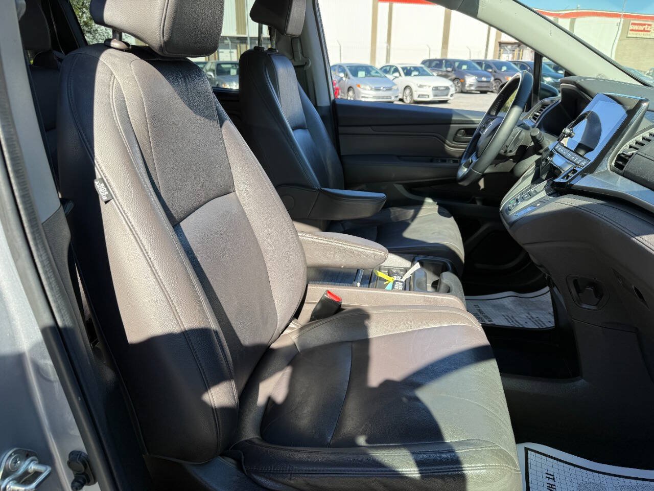 Used 2018 Honda Odyssey EX-L image 38