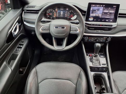 Certified 2023 Jeep Compass Limited image 6