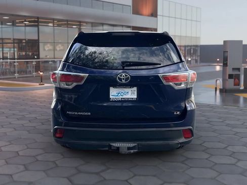 Used 2015 Toyota Highlander Plus FWD image 7