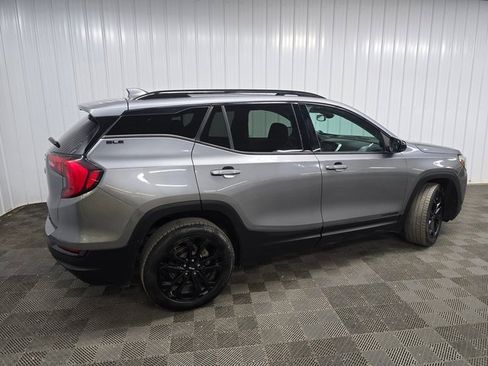 Used 2021 GMC Terrain SLE w/ Elevation Edition image 3
