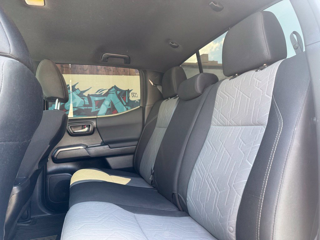 Used 2022 Toyota Tacoma TRD Sport w/ Technology Package AWD/4WD image 19