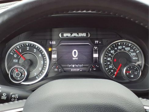 Used 2024 RAM 1500 Laramie RWD image 19