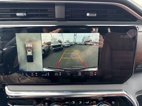 Used 2025 GMC Sierra 2500 Denali Ultimate image 23