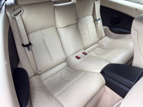 Used 2008 BMW 650i Convertible image 32