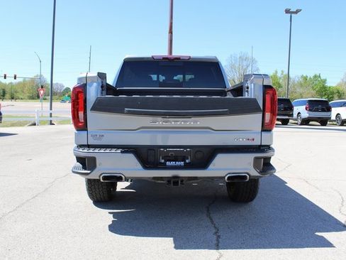 Used 2024 GMC Sierra 1500 AT4 w/ Technology Package image 16