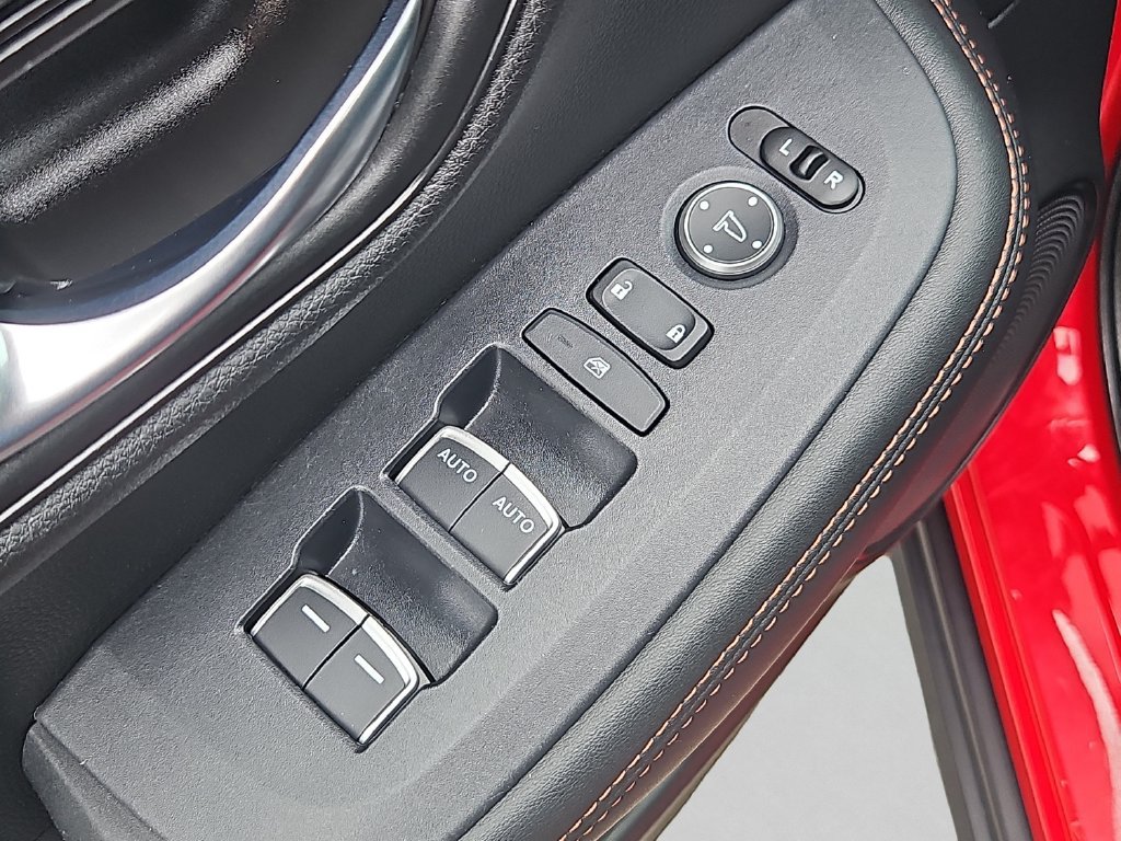 Certified 2025 Honda HR-V Sport image 23