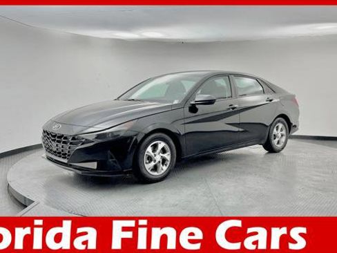 Used 2021 Hyundai Elantra SE FWD image 1