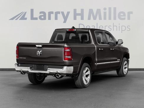 Used 2022 RAM 1500 Limited AWD/4WD image 2