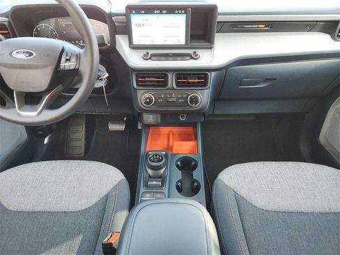 Used 2024 Ford Maverick XLT image 14