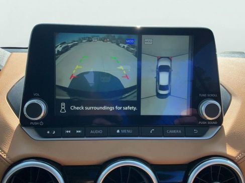 Used 2024 Nissan Sentra SV w/ SV Premium Package image 25