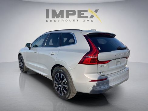 Used 2023 Volvo XC60 B5 Core w/ Protection Package Premier AWD/4WD image 3