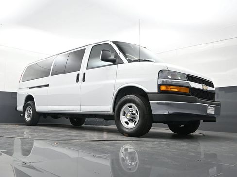 Certified 2024 Chevrolet Express 3500 LT w/ LT Preferred Equipment Group RWD image 35