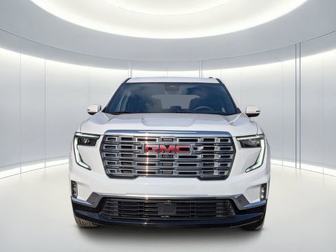 Used 2024 GMC Acadia Denali image 9