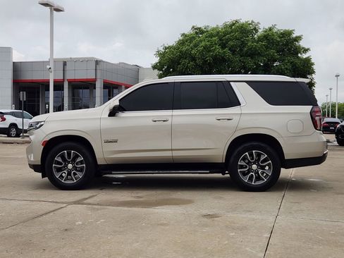 Used 2021 Chevrolet Tahoe LT w/ LT Signature Package AWD/4WD image 4