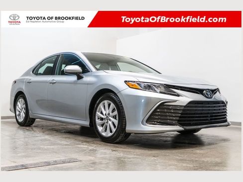 Used 2024 Toyota Camry LE image 1