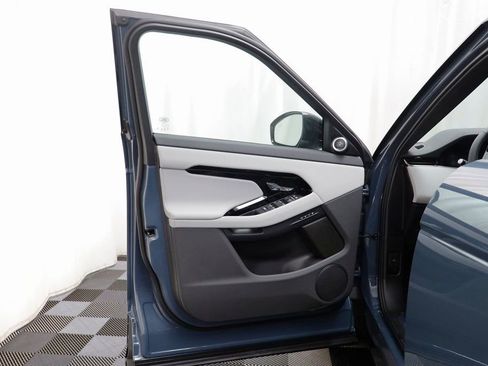 New 2026 Land Rover Range Rover Evoque Dynamic SE image 4