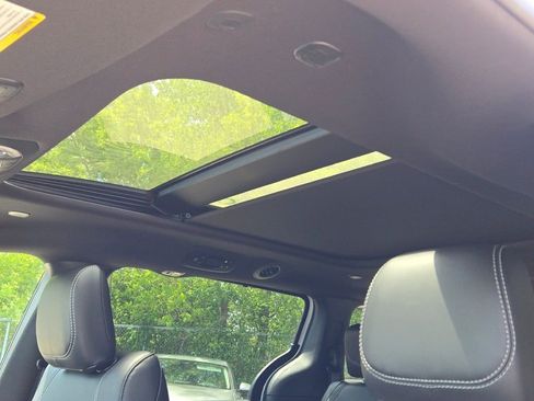 New 2027 Chrysler Pacifica Select FWD image 27