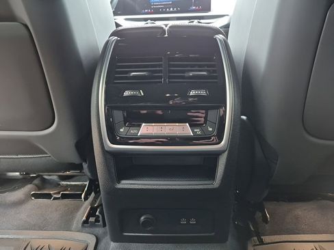 Used 2025 BMW XM AWD/4WD image 25