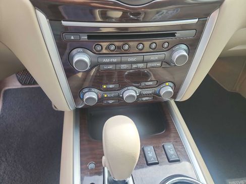 Used 2014 Nissan Pathfinder SL w/ Trailer Tow Package image 25