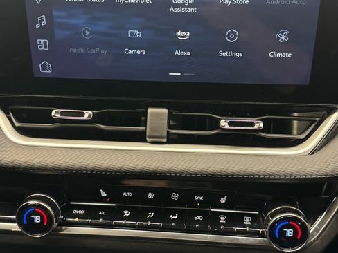 Certified 2025 Chevrolet Equinox LT w/ Convenience Package II image 24