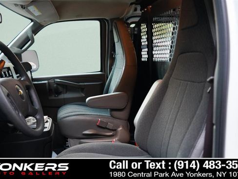 Used 2024 Chevrolet Express 2500 w/ Driver Convenience Package image 31