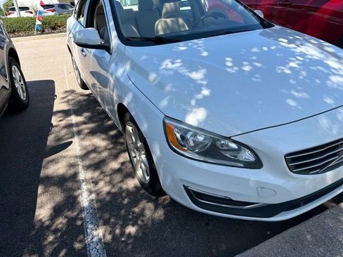 Used 2016 Volvo S60 T5 Premier AWD/4WD image 2