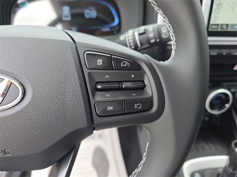 New 2025 Hyundai Venue Limited image 26