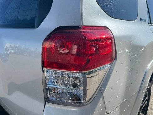Used 2013 Toyota 4Runner Limited AWD/4WD image 12
