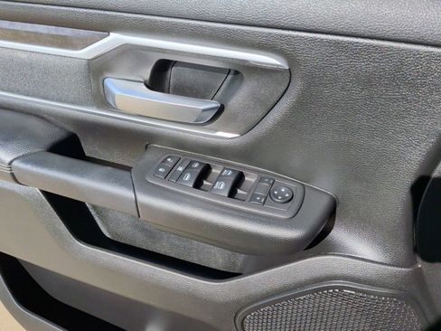 Used 2022 RAM 1500 Lone Star image 11