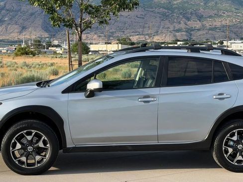 Used 2018 Subaru Crosstrek 2.0i Premium w/ Moonroof Package AWD/4WD image 4
