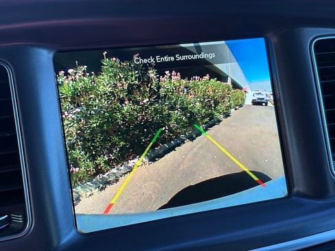 Used 2019 Dodge Charger Scat Pack w/ Dynamics Package RWD image 13