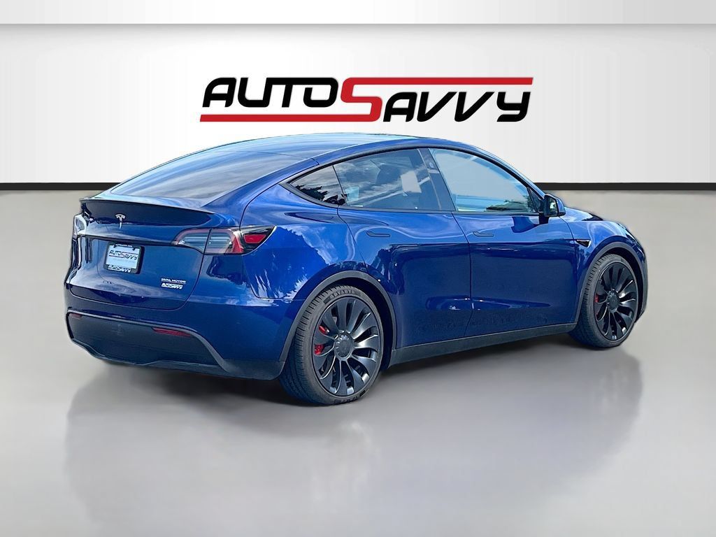 Used 2024 Tesla Model Y Performance AWD/4WD image 7